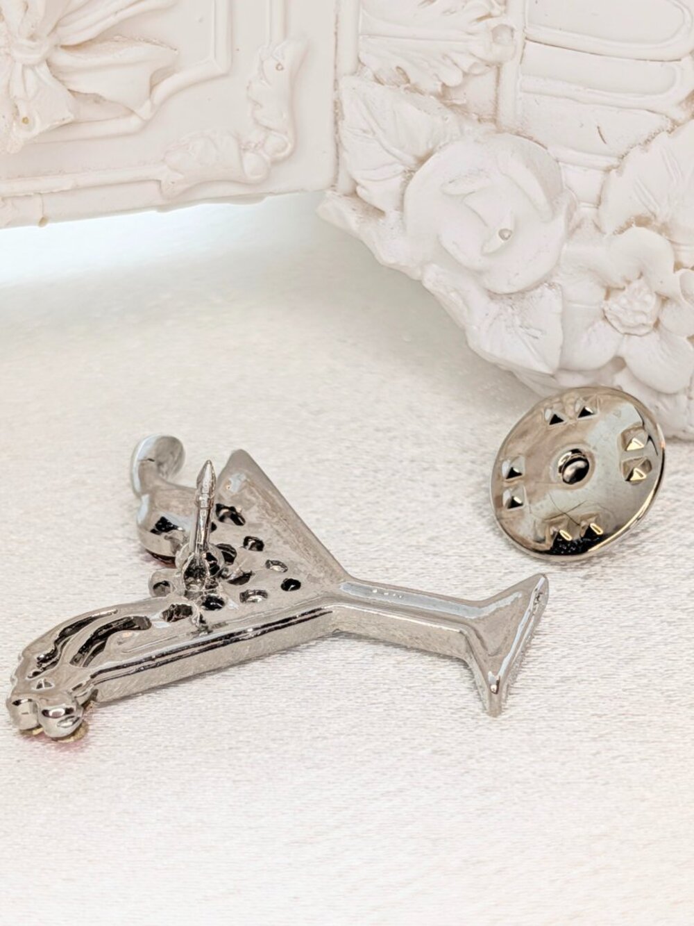HOST PICK!! NEW Pink Martini Pin - Picture 3 of 4